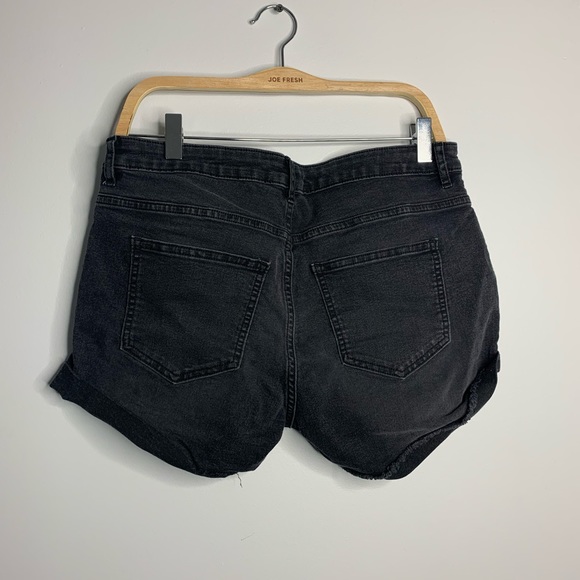 H&M stretchy jean shorts. Cuffed. - Picture 2 of 2